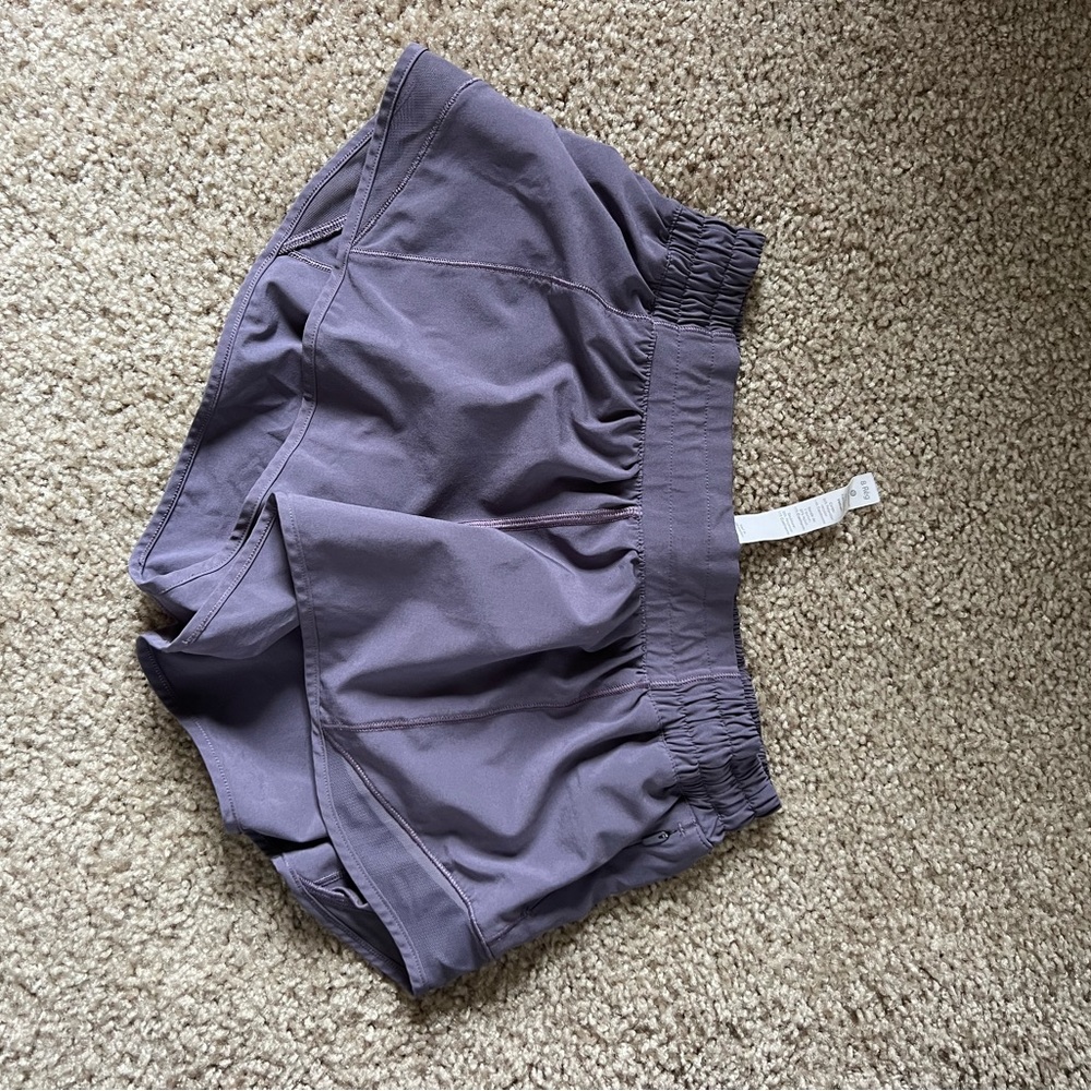 2.5 lululemon hotty hot shorts